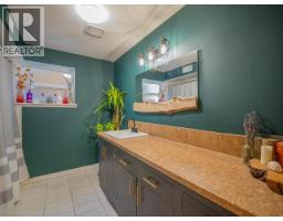 2277 Phillips Road, Powell River, BC  Photo 43