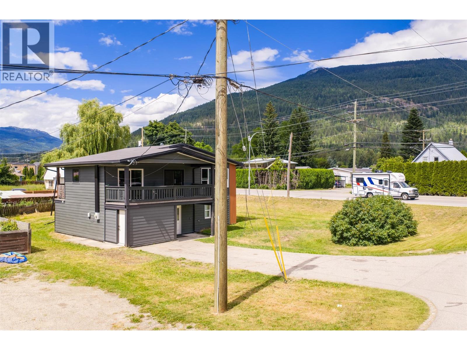 601 Barry Road - 44