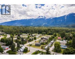 601 Barry Road, Revelstoke, BC V0E2S0 Photo 47