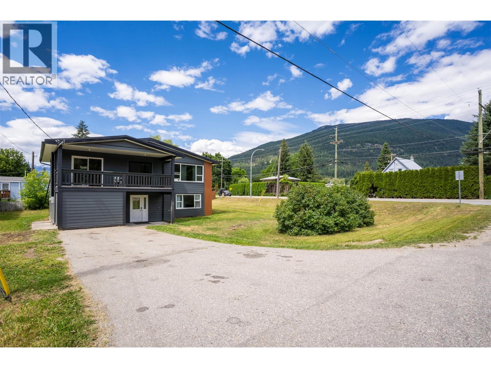 601 Barry Road - 4