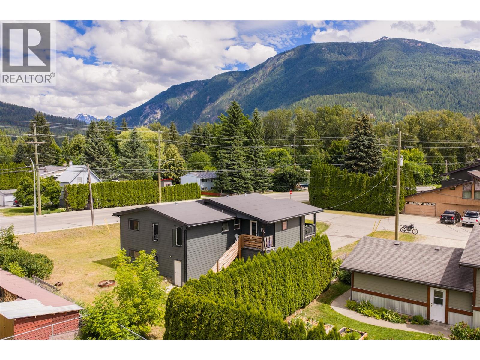 601 Barry Road - 9
