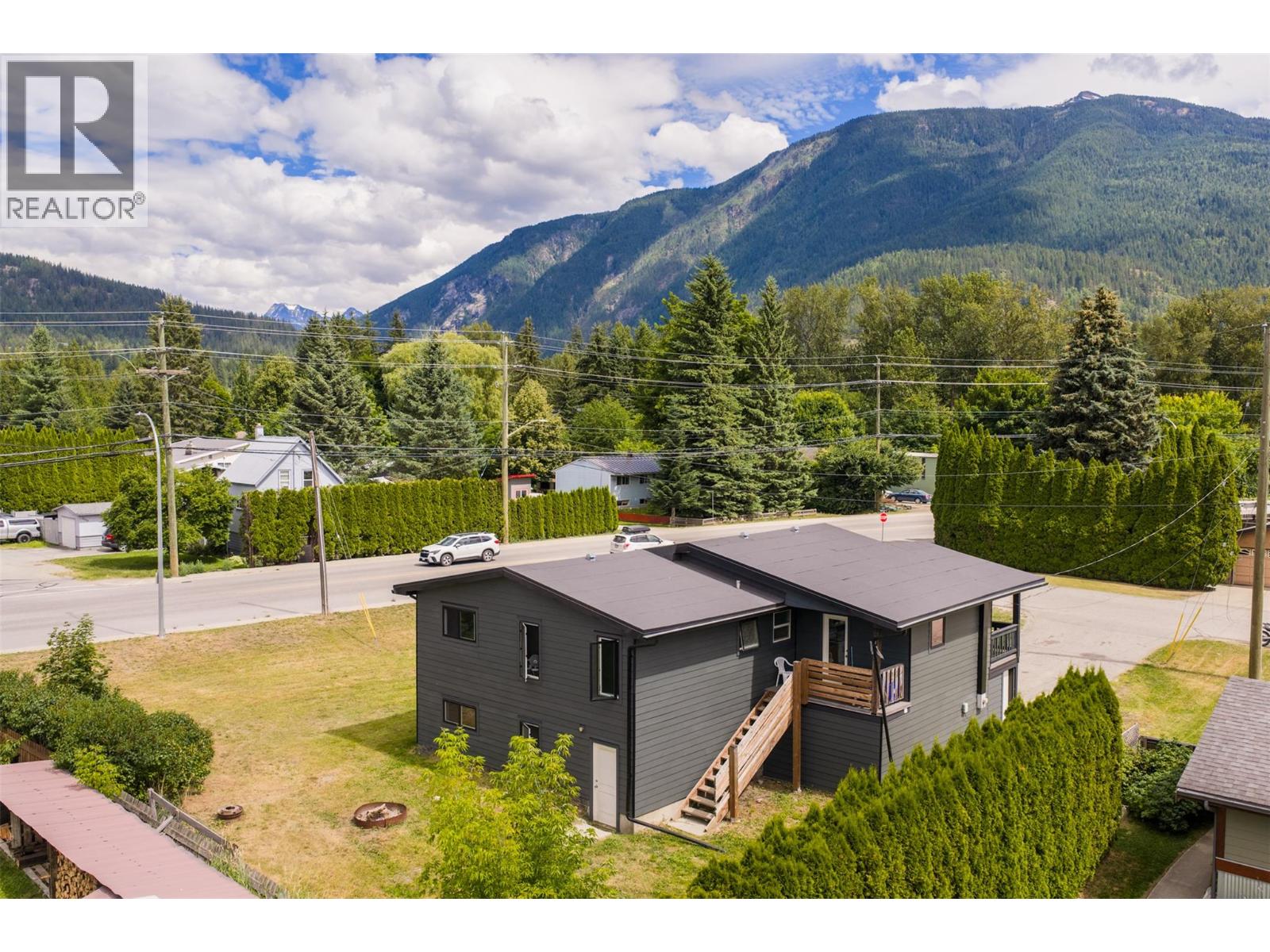 601 Barry Road - 10