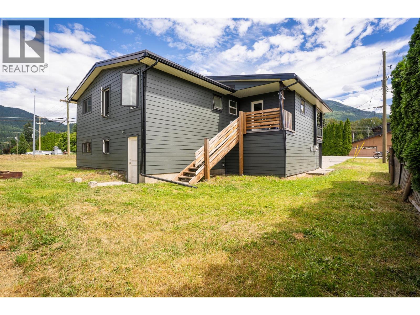 601 Barry Road - 43