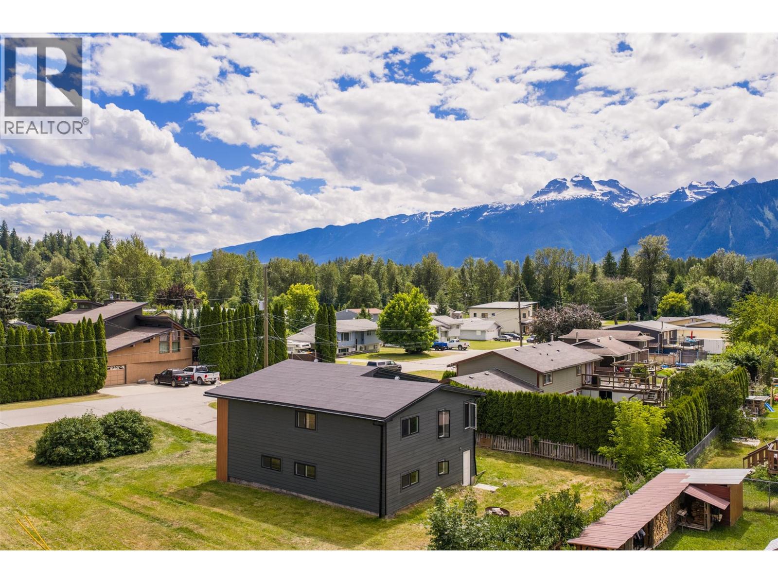 601 Barry Road - 8