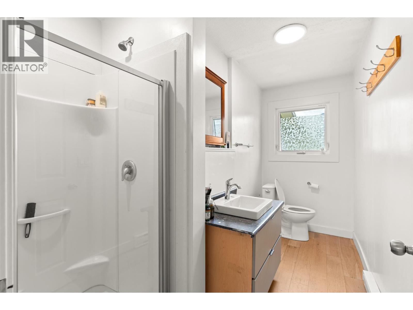 601 Barry Road - 39