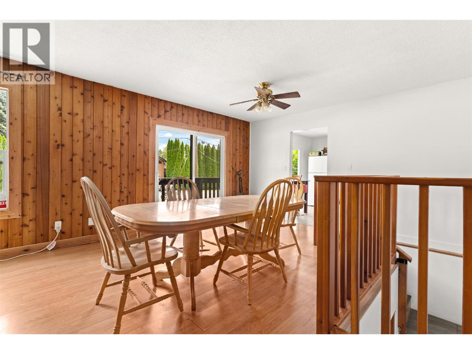 601 Barry Road - 19