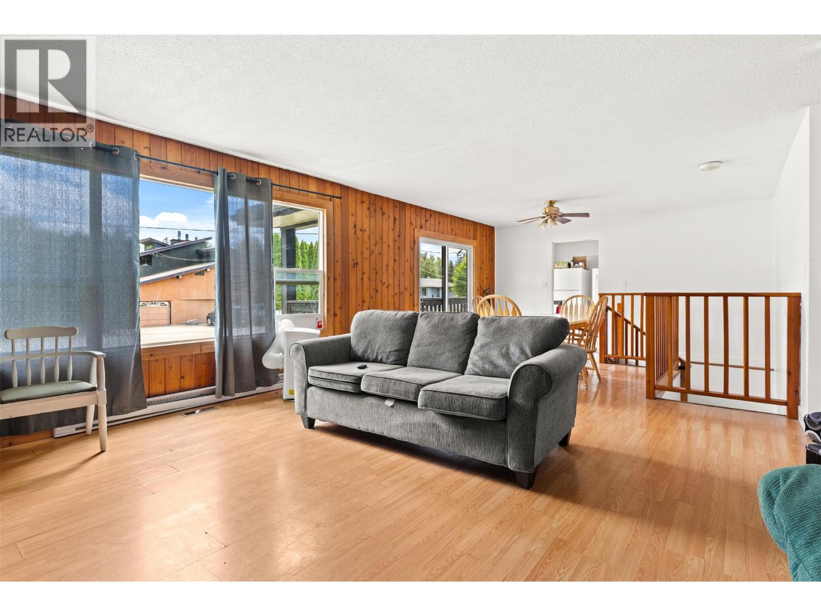 601 Barry Road - 22