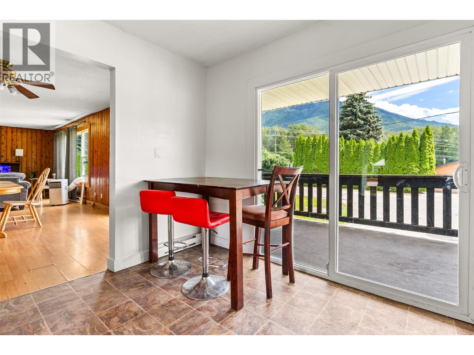 601 Barry Road - 29