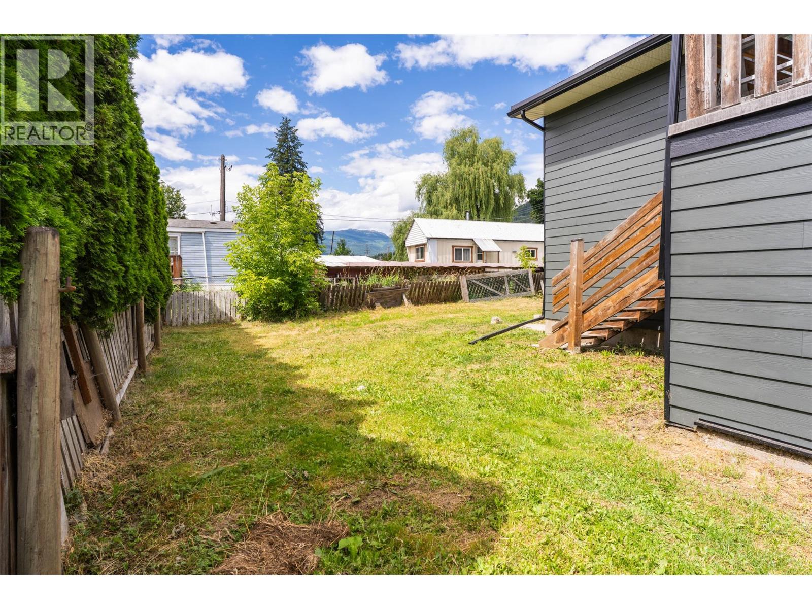 601 Barry Road - 42