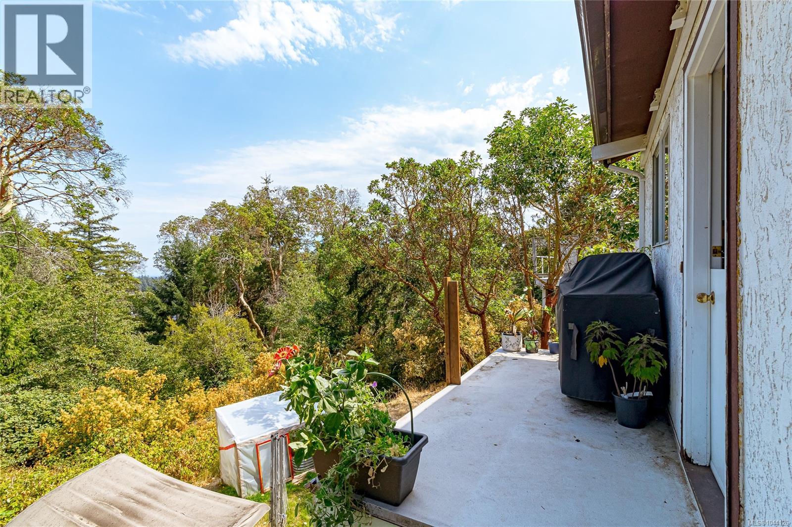 3330 Ravenwood Rd - 37