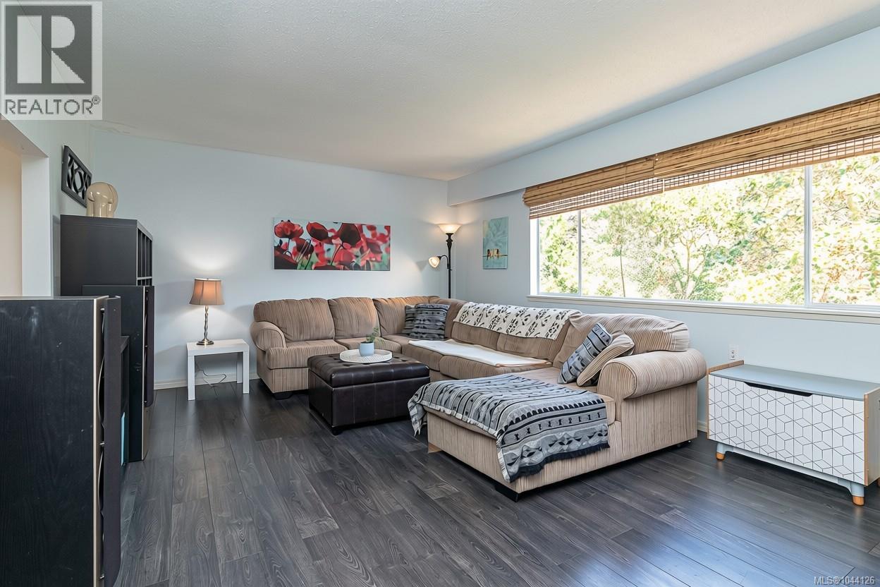 3330 Ravenwood Rd - 16
