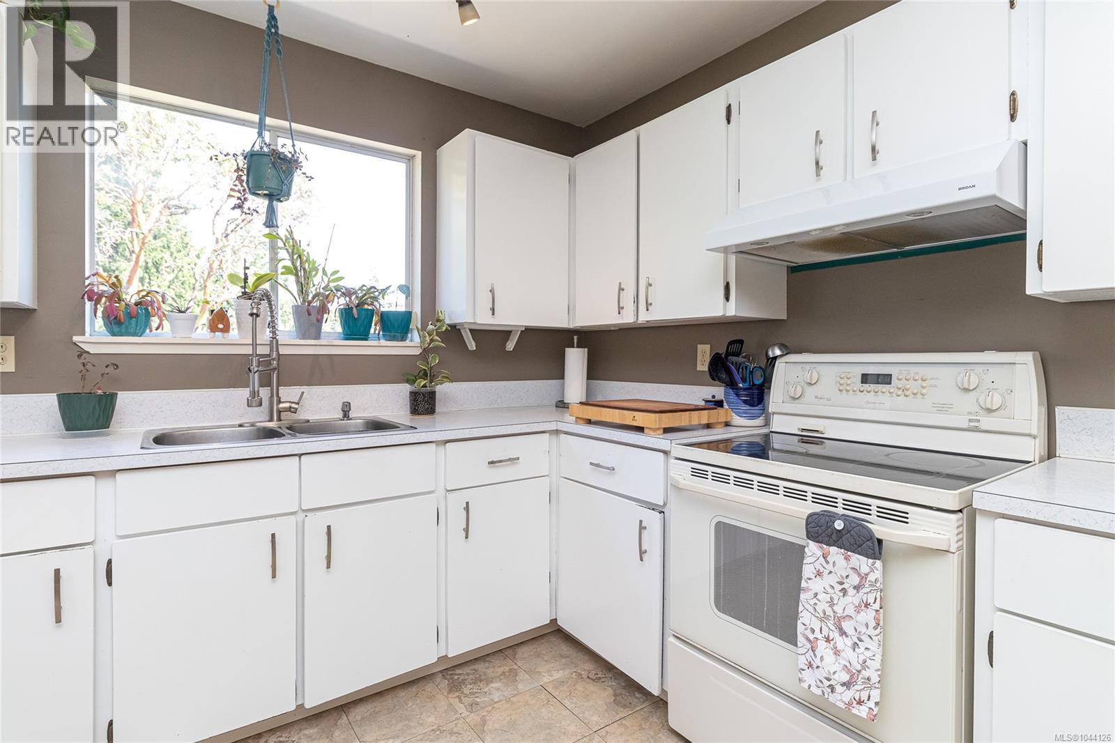 3330 Ravenwood Rd - 22