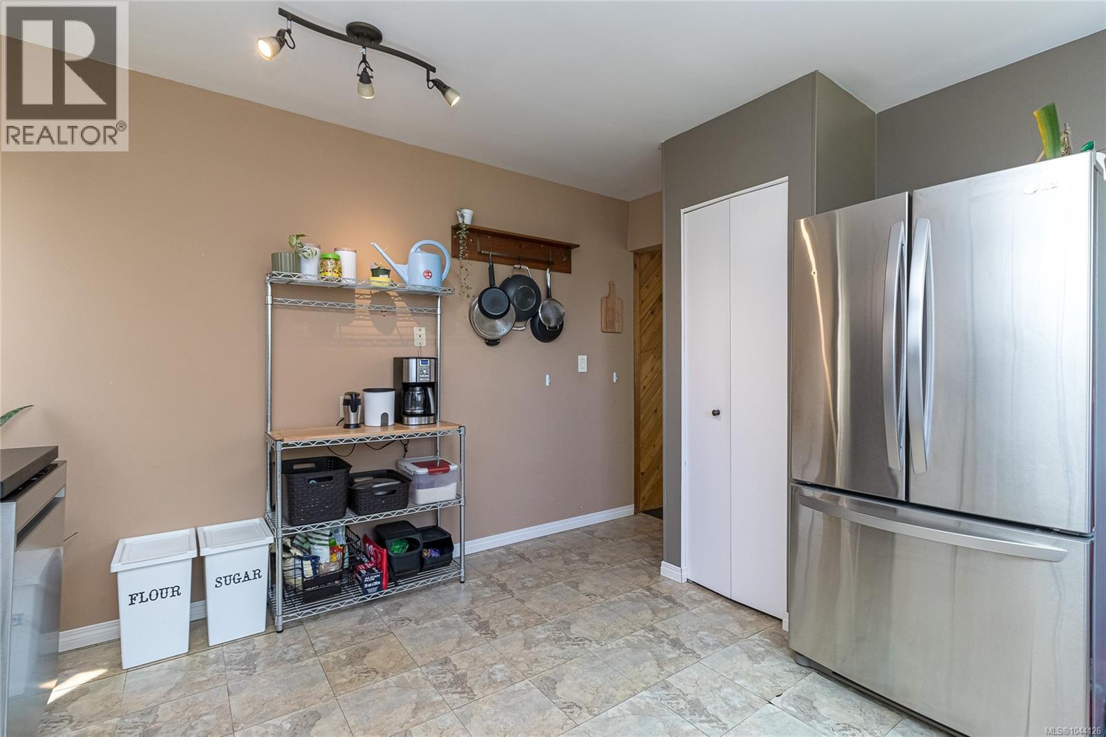 3330 Ravenwood Rd - 26
