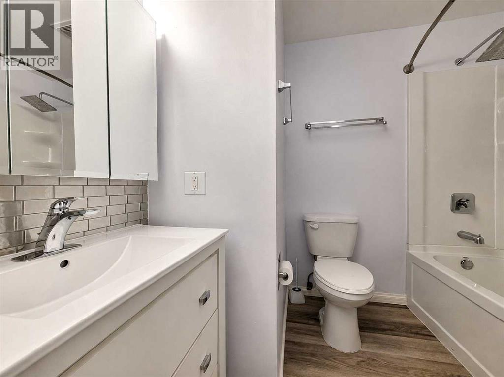 10625 105 Avenue - Image 8