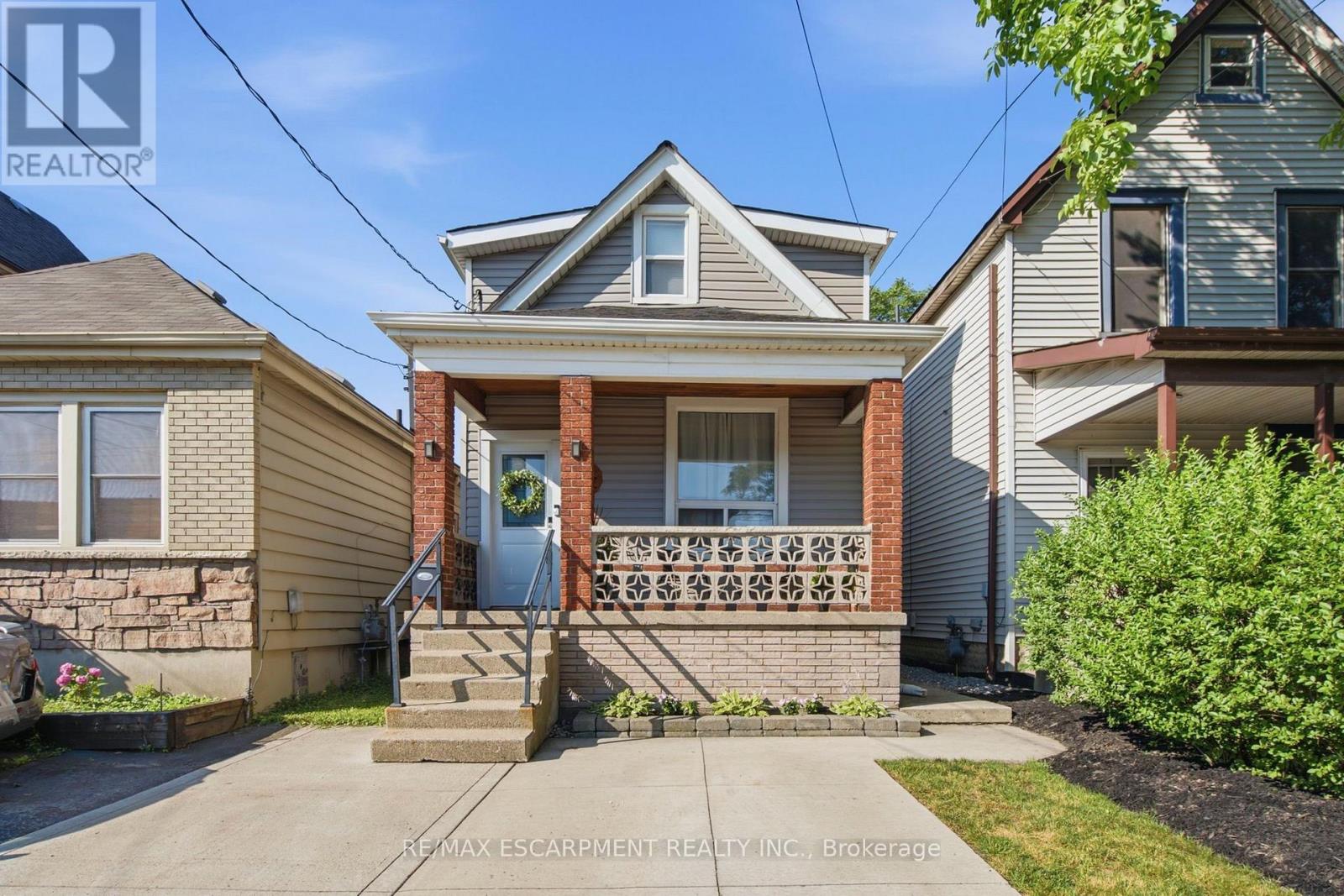 Photo of 44 Whitfield Avenue