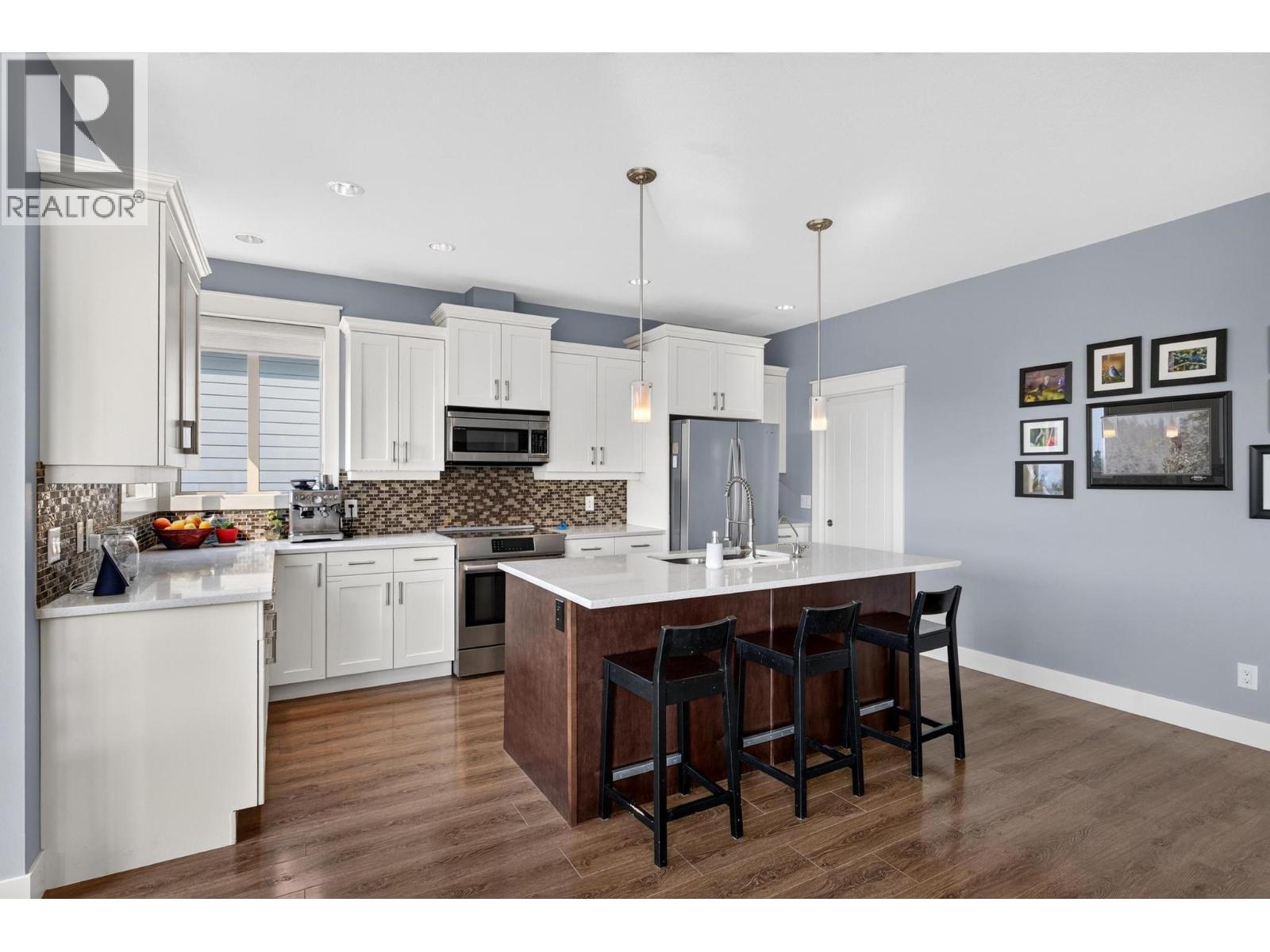 2425 Tallus Heights Drive - 8