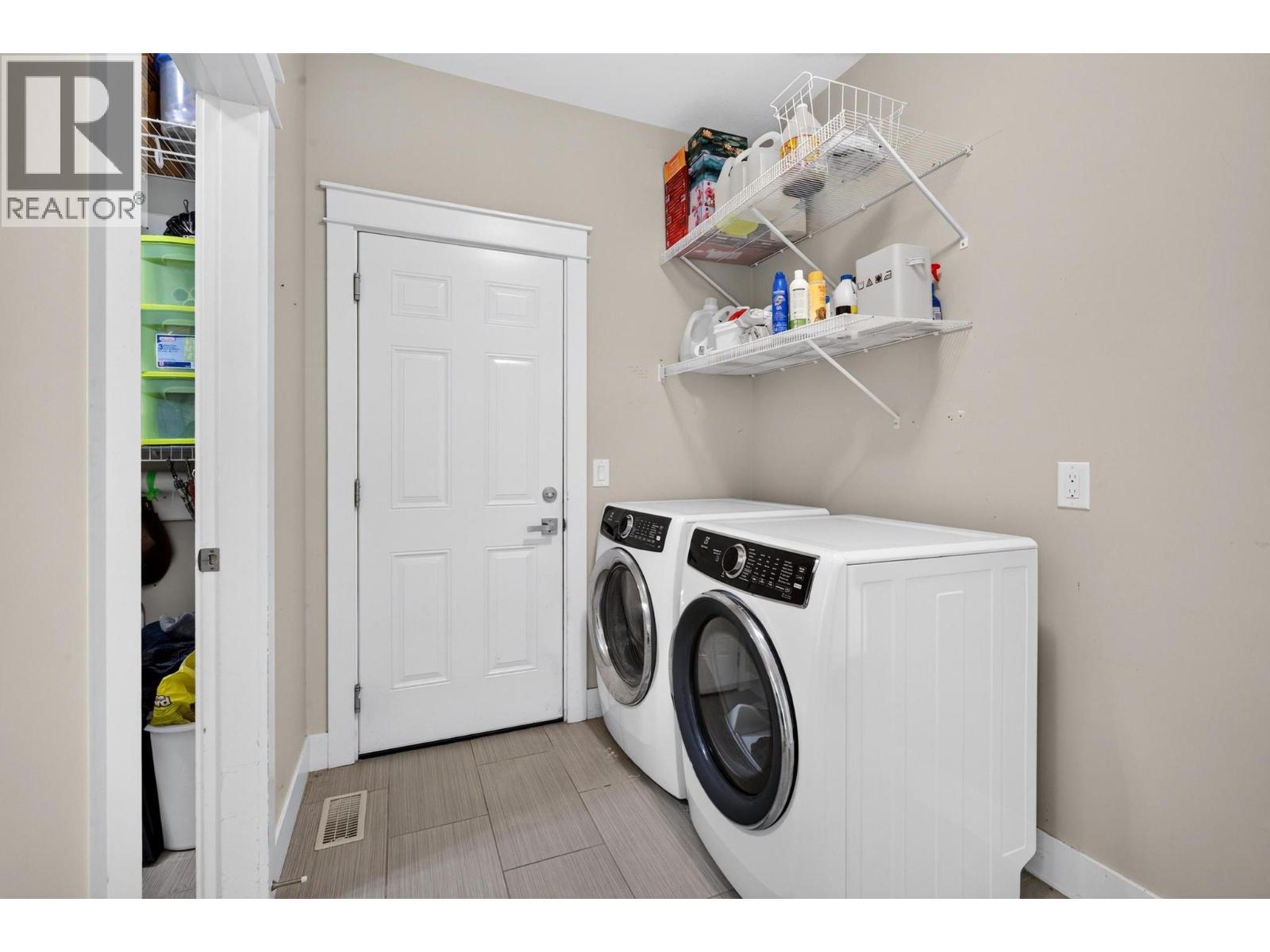 2425 Tallus Heights Drive - 27