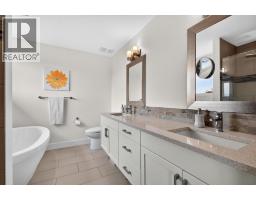 Kitchen - 2425 Tallus Heights Drive, West Kelowna, BC V4T3K4 Photo 19