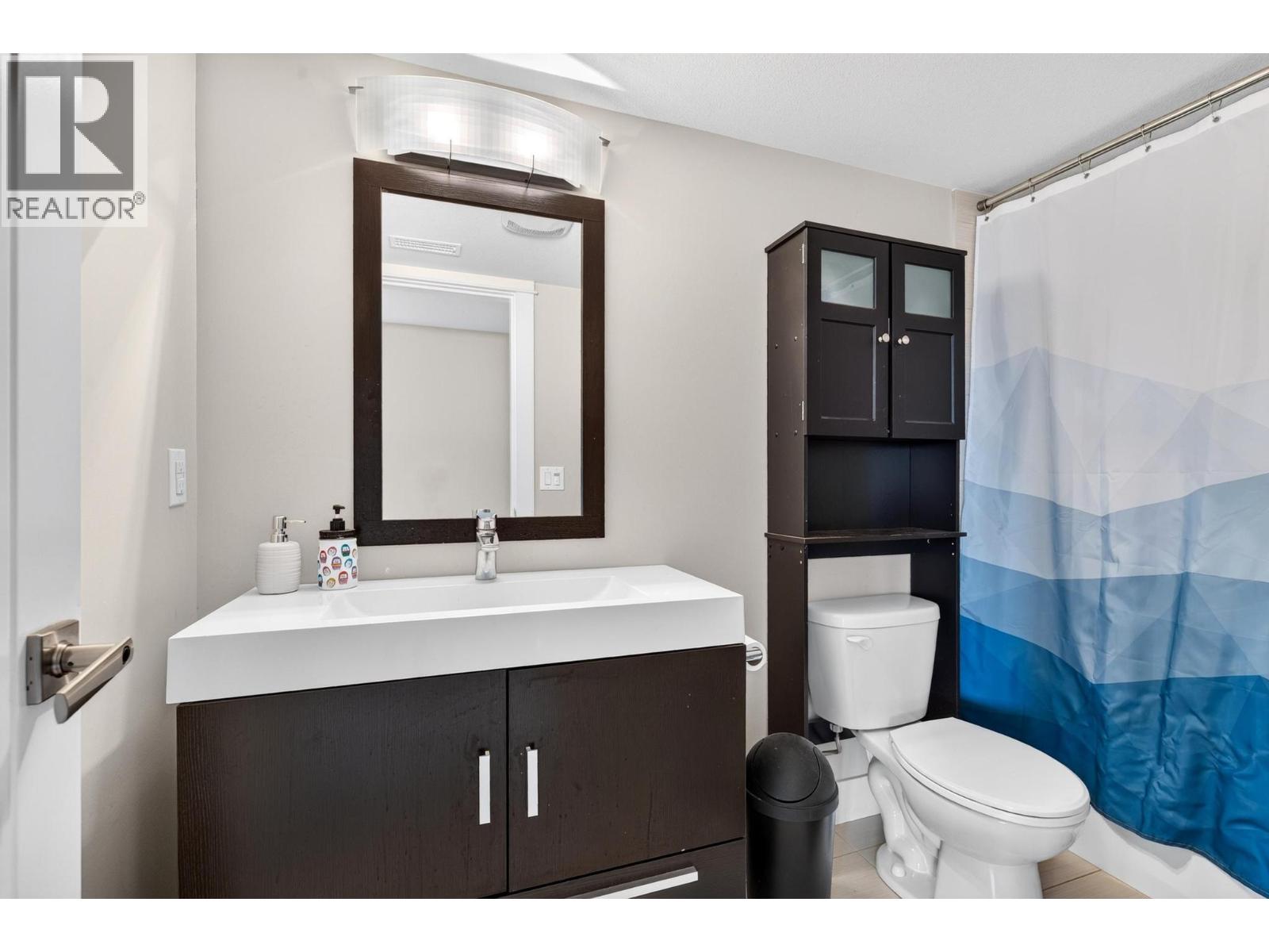 2425 Tallus Heights Drive - 33