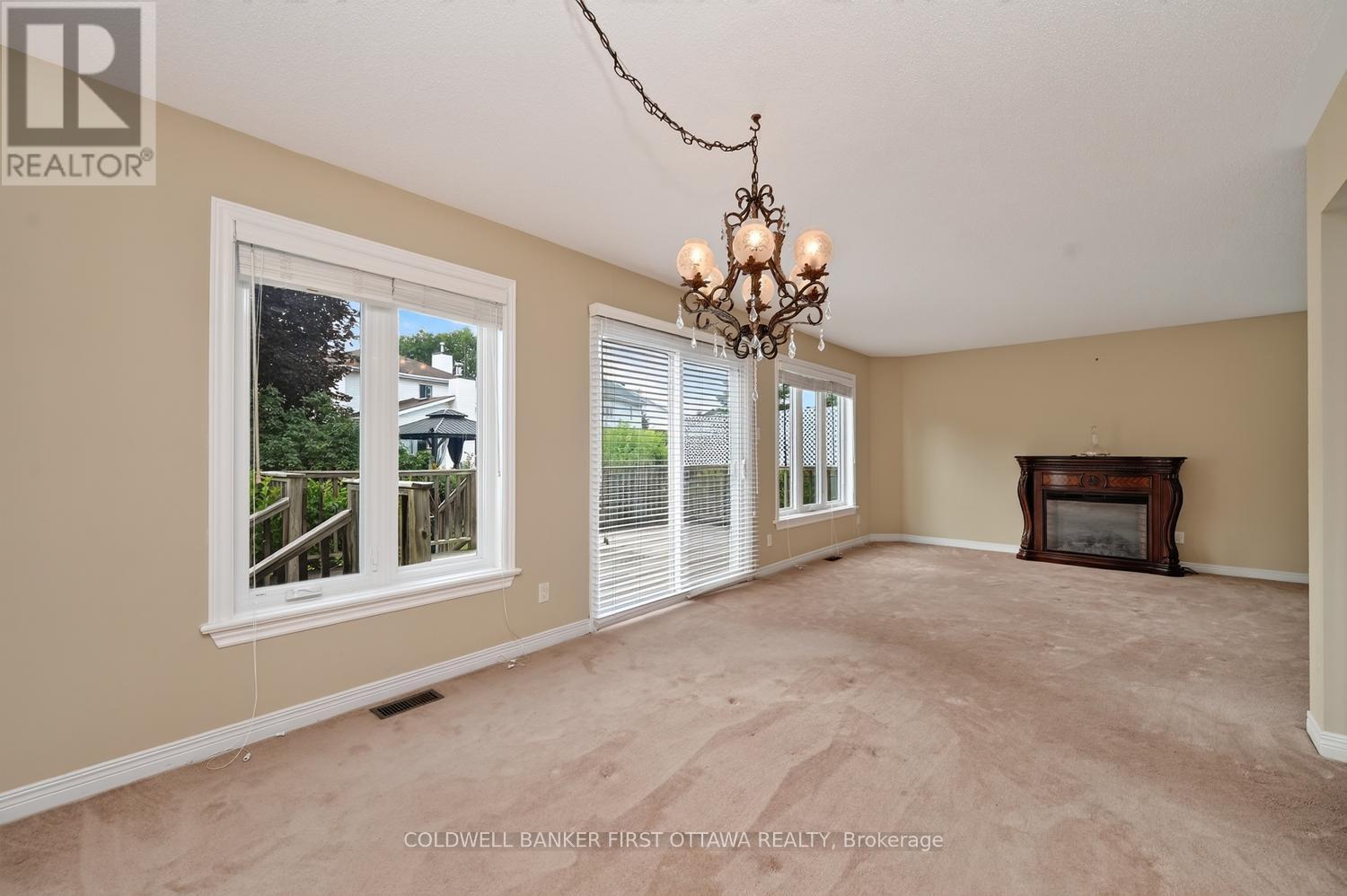 30 RIDEAUCREST DRIVE - Image 11