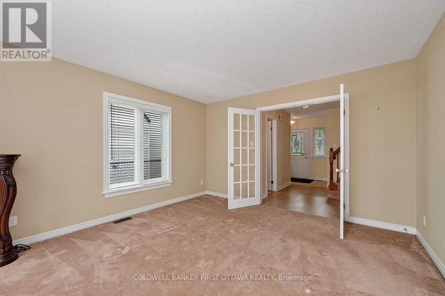30 RIDEAUCREST DRIVE - 6