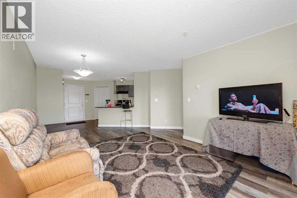 #207 5 Saddlestone Way NE - 4