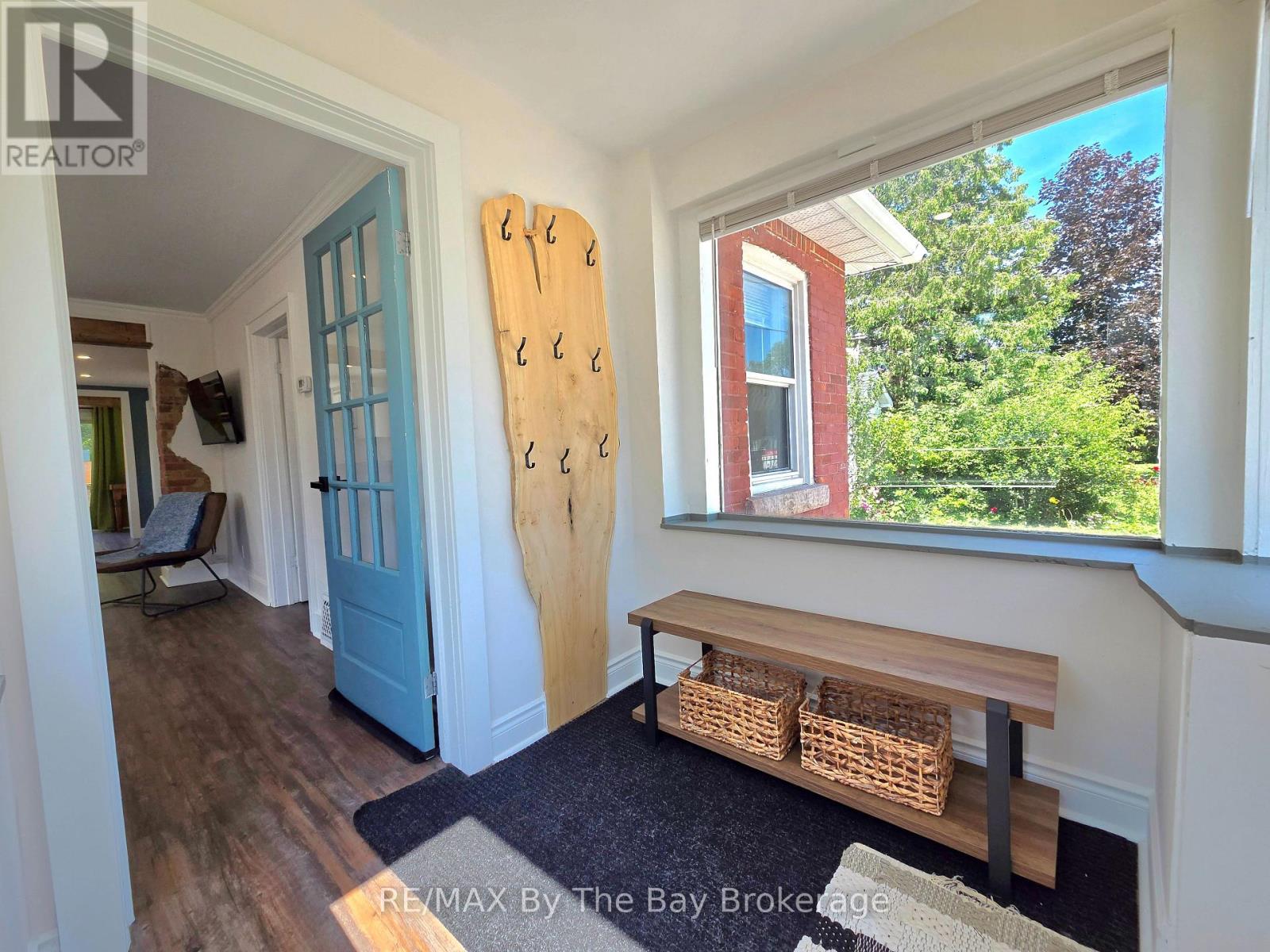 52 BERRY STREET - 4