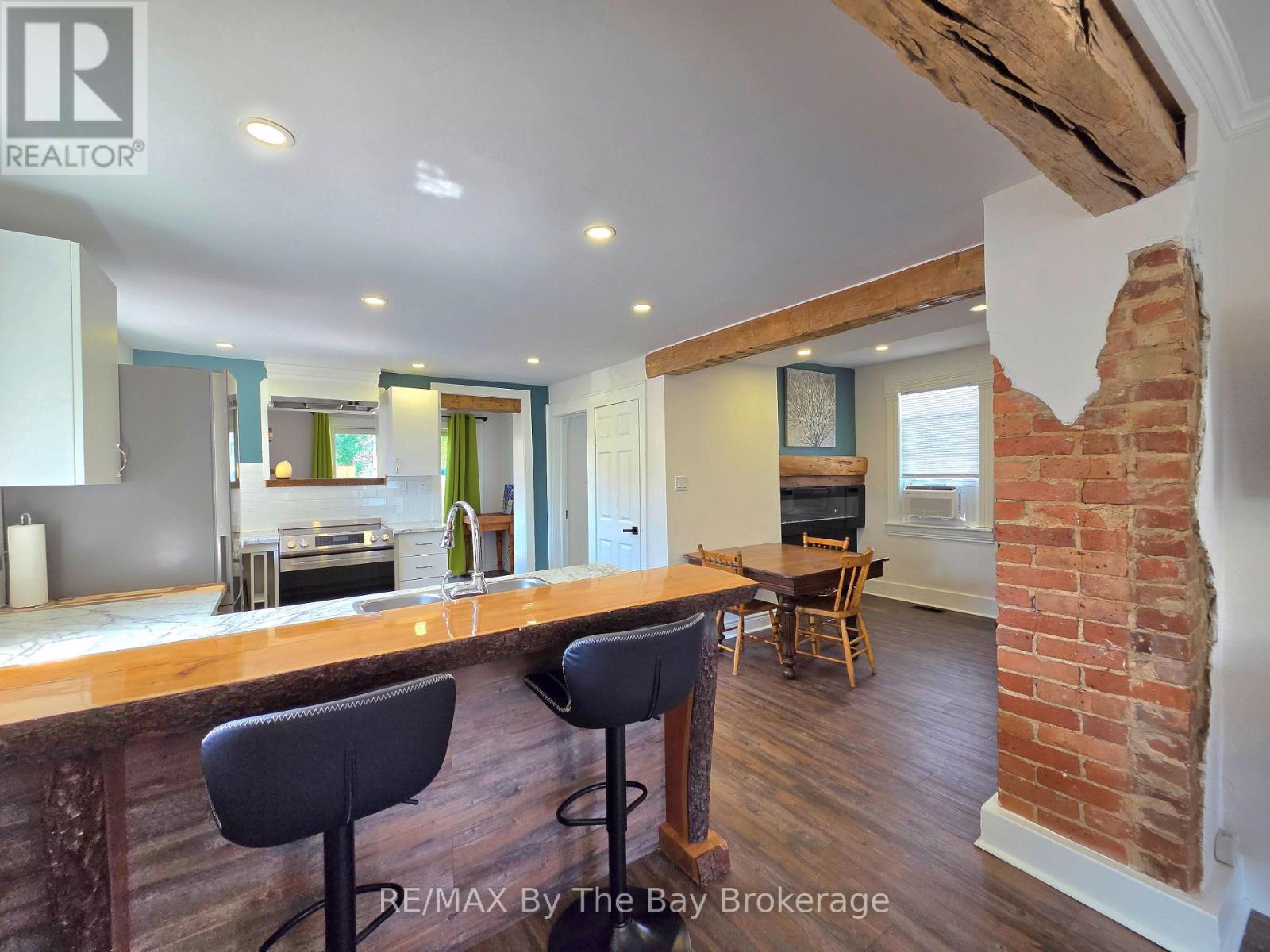 52 BERRY STREET - 8