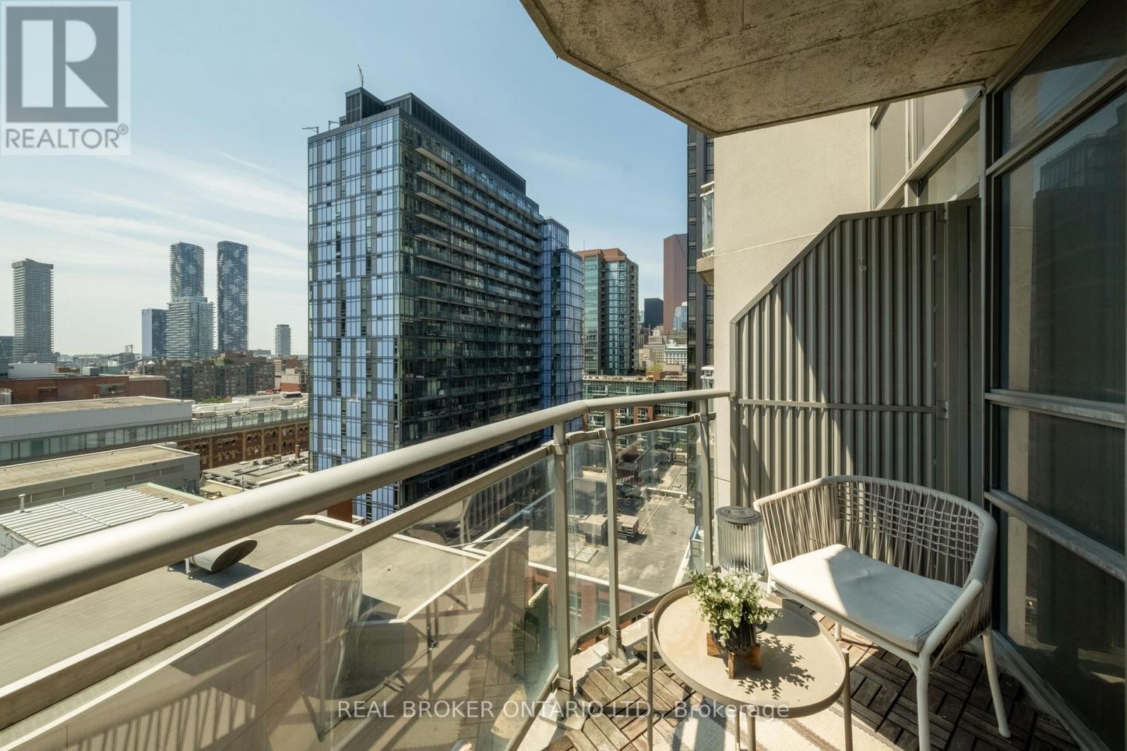 #1416 255 RICHMOND STREET E - 16