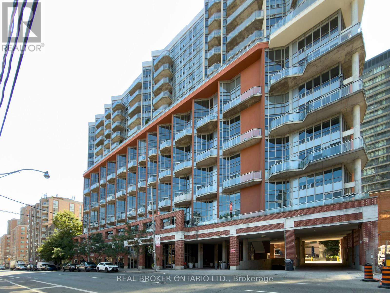 #1416 255 RICHMOND STREET E - 18