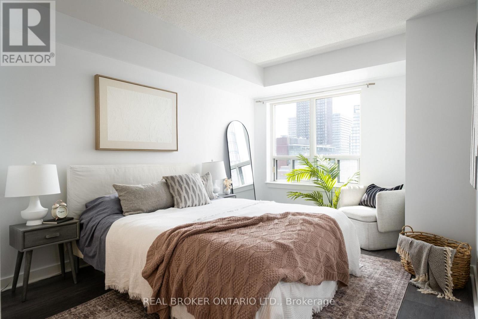 #1416 255 RICHMOND STREET E - 9