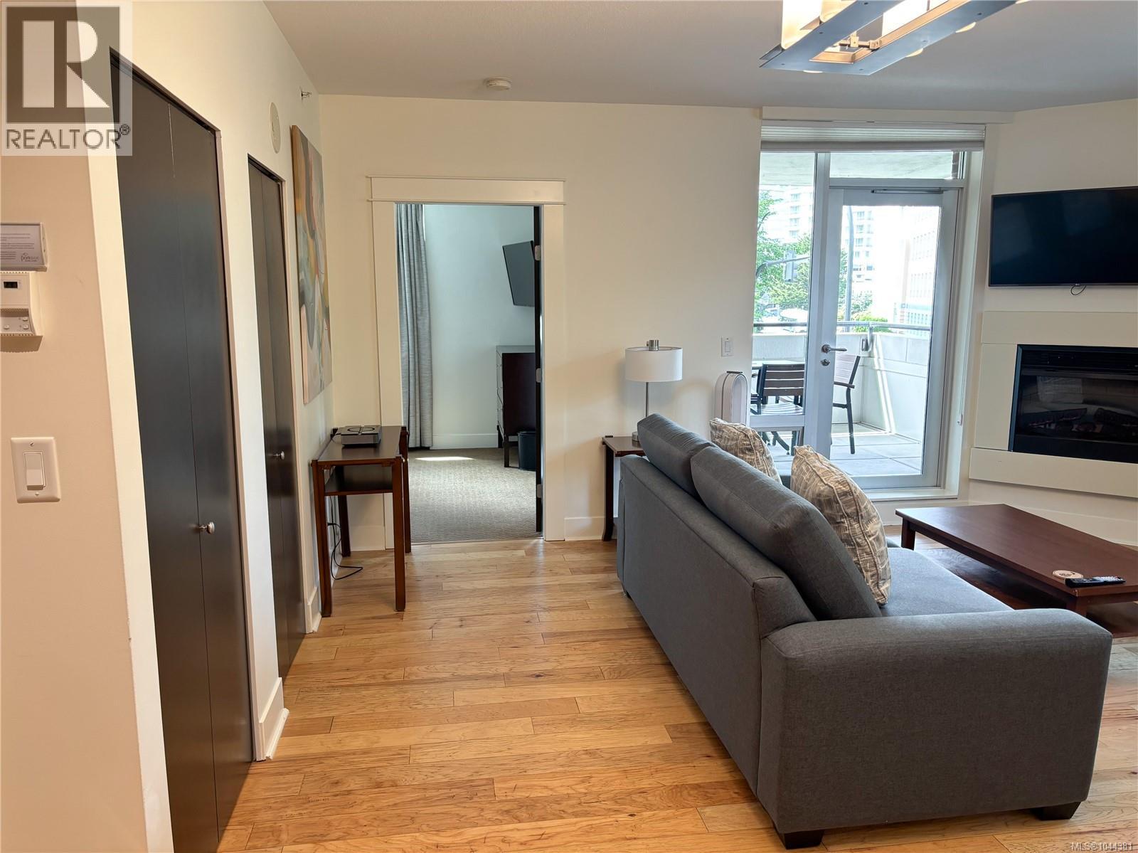 #A209 810 Humboldt St - 6