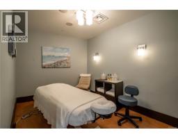 A209 810 Humboldt St, Victoria, BC V8V5B1 Photo 28