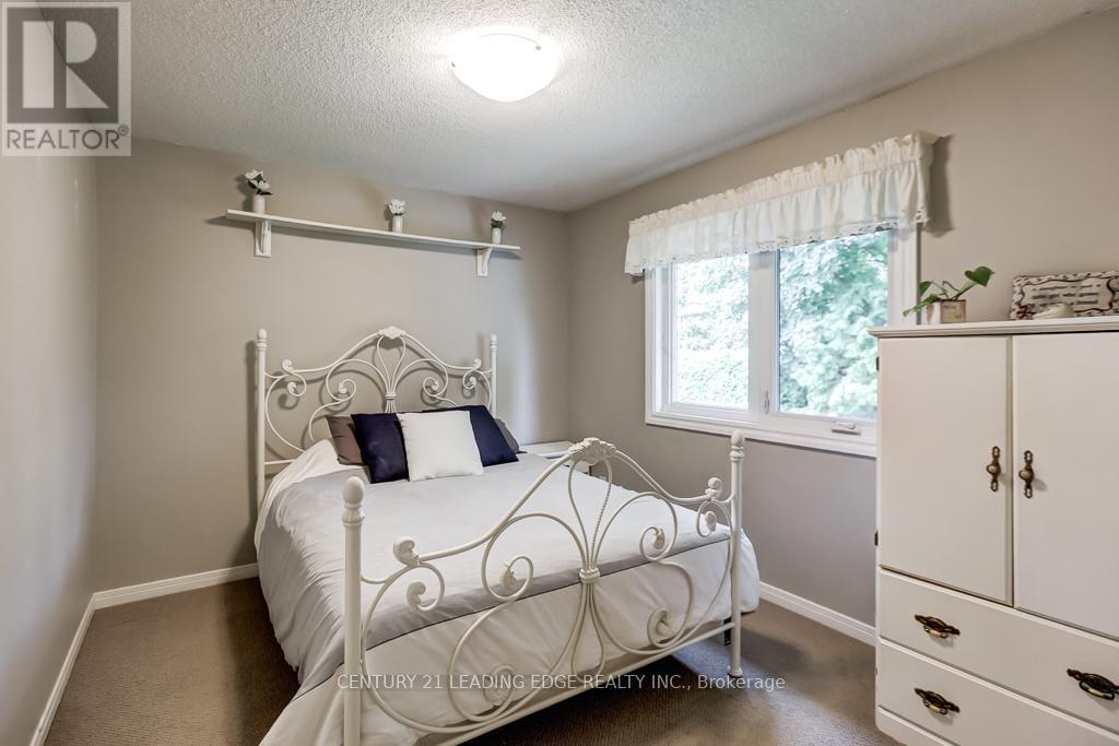 128 REEVE DRIVE - 29