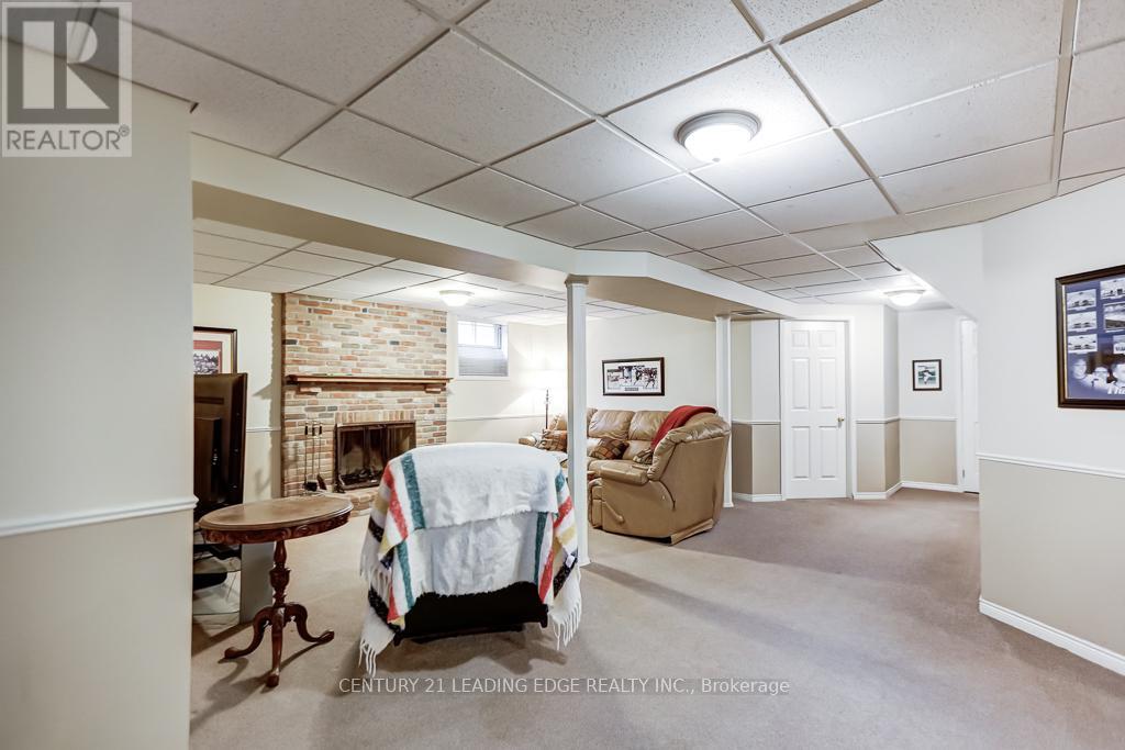 128 REEVE DRIVE - 34