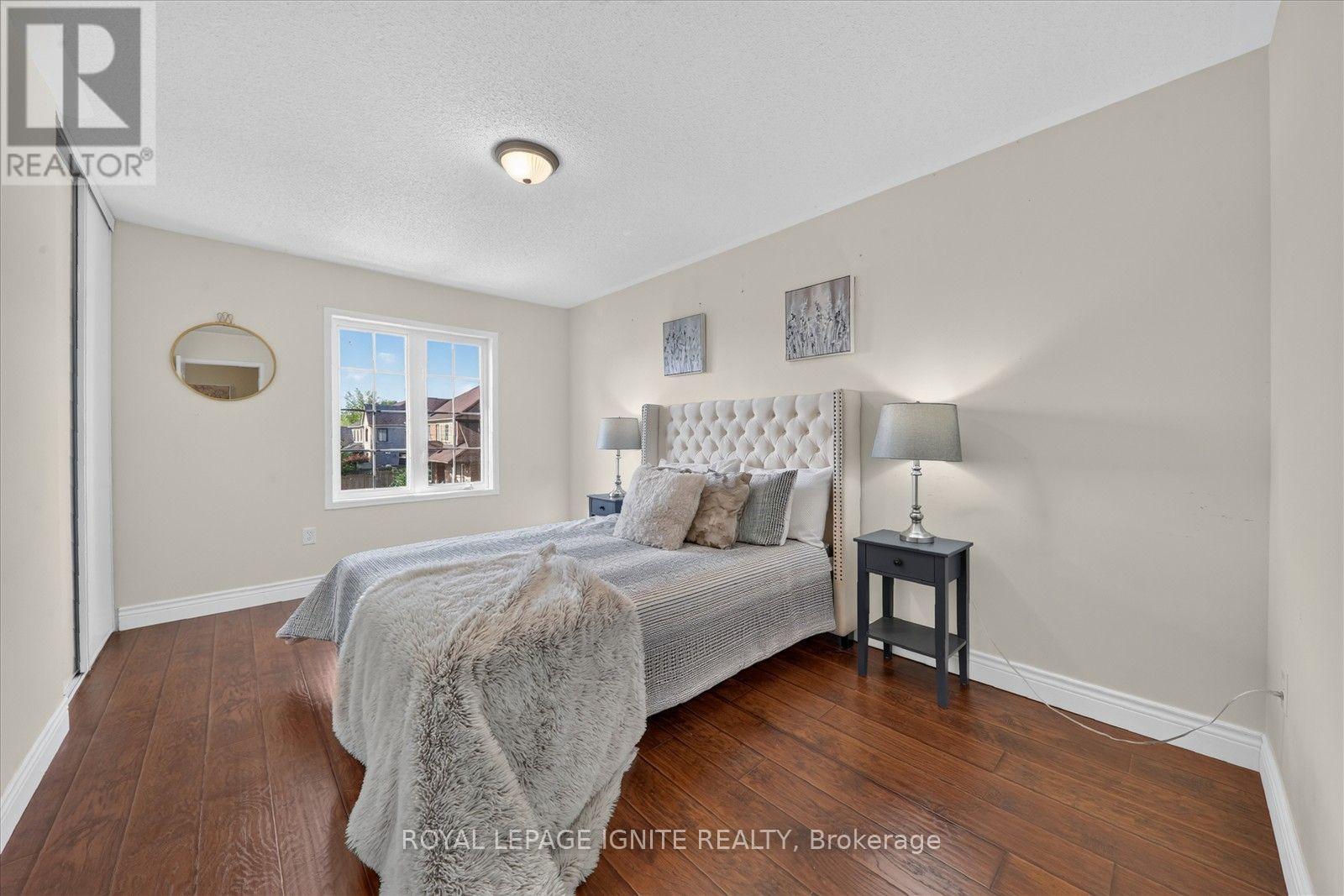 57 ARMITAGE CRESCENT - Image 32