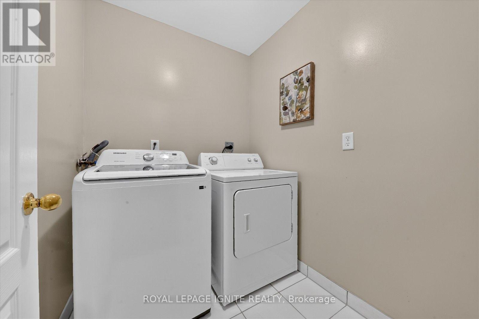 57 ARMITAGE CRESCENT - Image 38