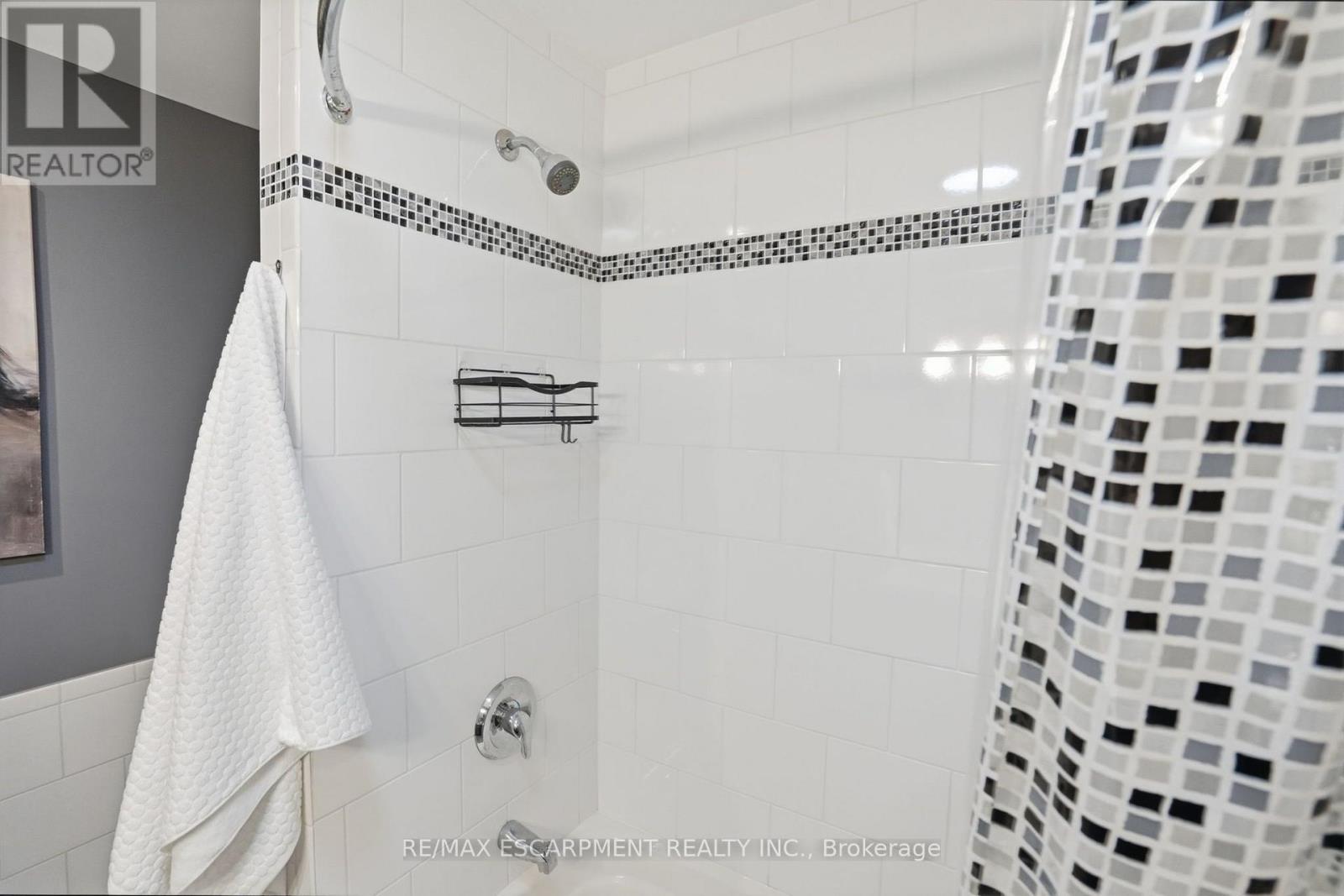 31 ALGONQUIN AVENUE - 26