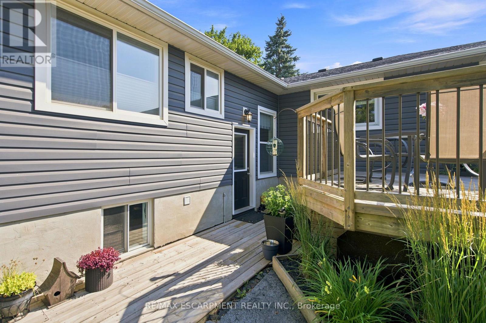 31 ALGONQUIN AVENUE - 37