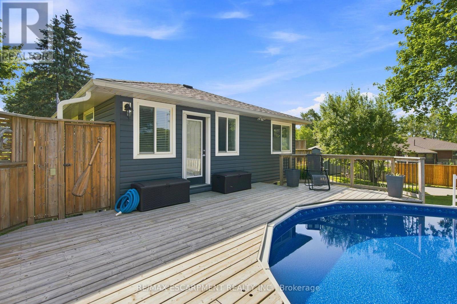 31 ALGONQUIN AVENUE - 40