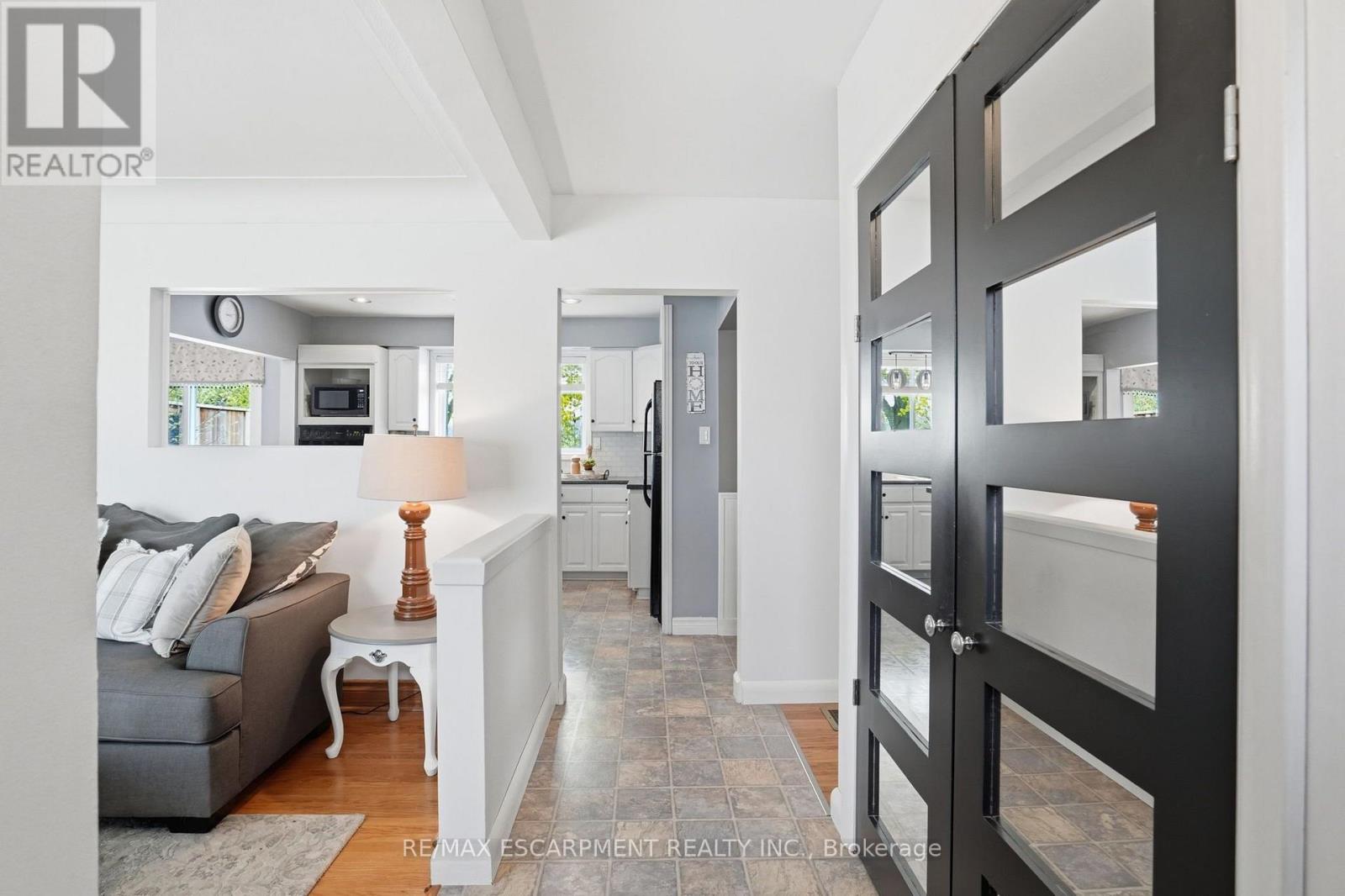 31 ALGONQUIN AVENUE - 6