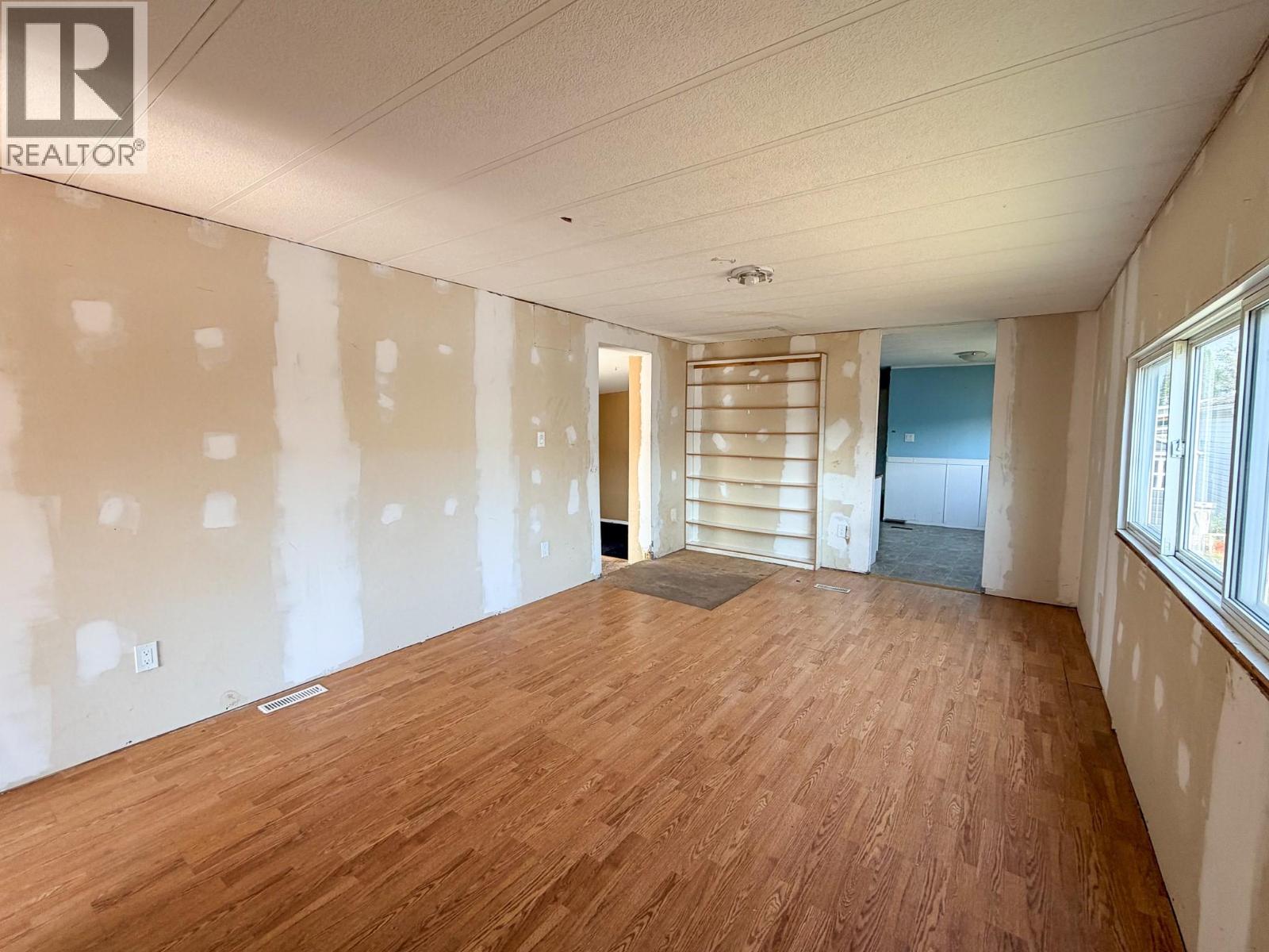 #30 2776 CLAPPERTON Avenue - 6