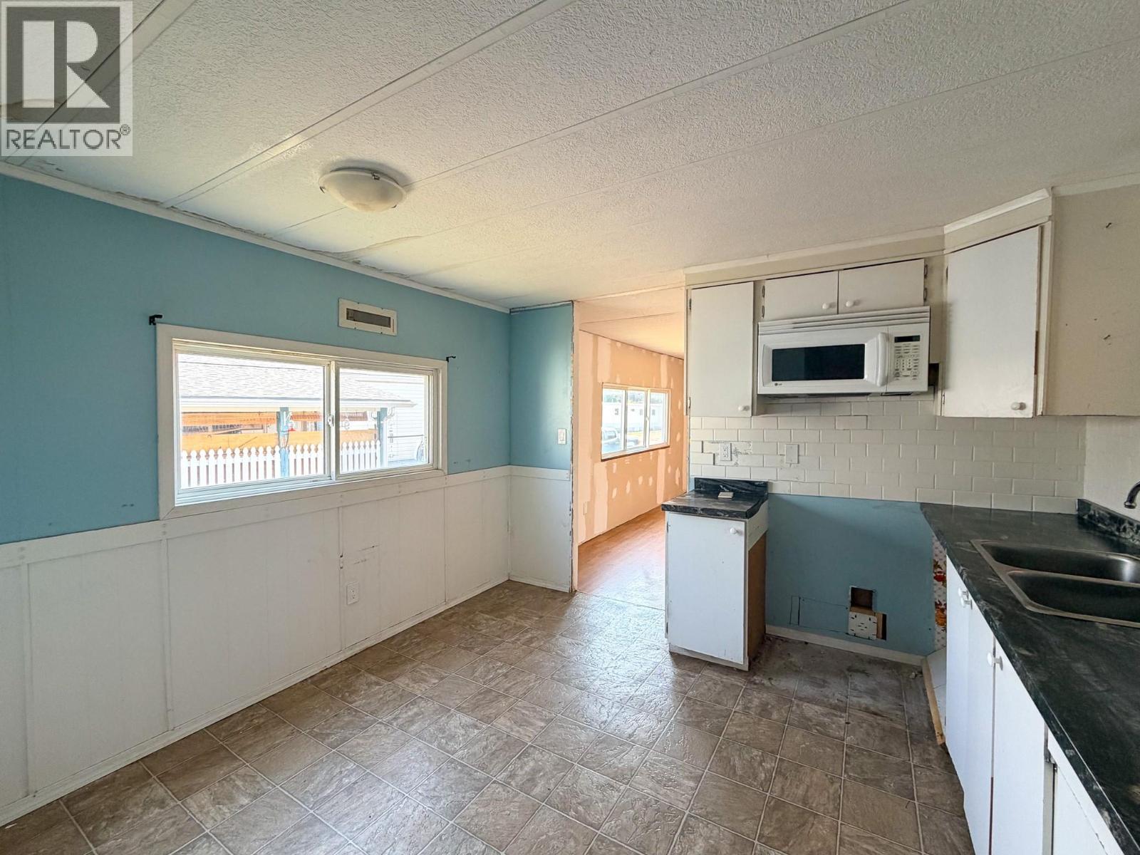 #30 2776 CLAPPERTON Avenue - 11