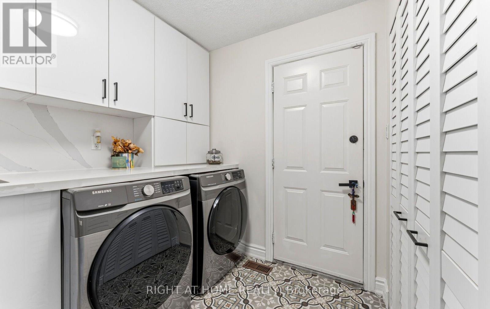 1665 ASGARD DRIVE - Image 31
