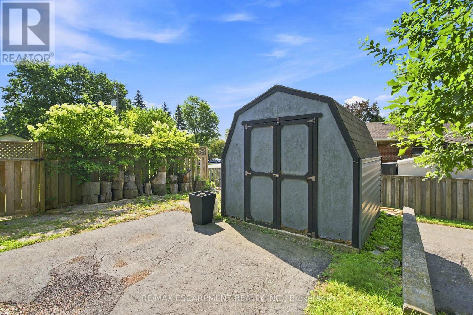 31 ALGONQUIN AVENUE - 47