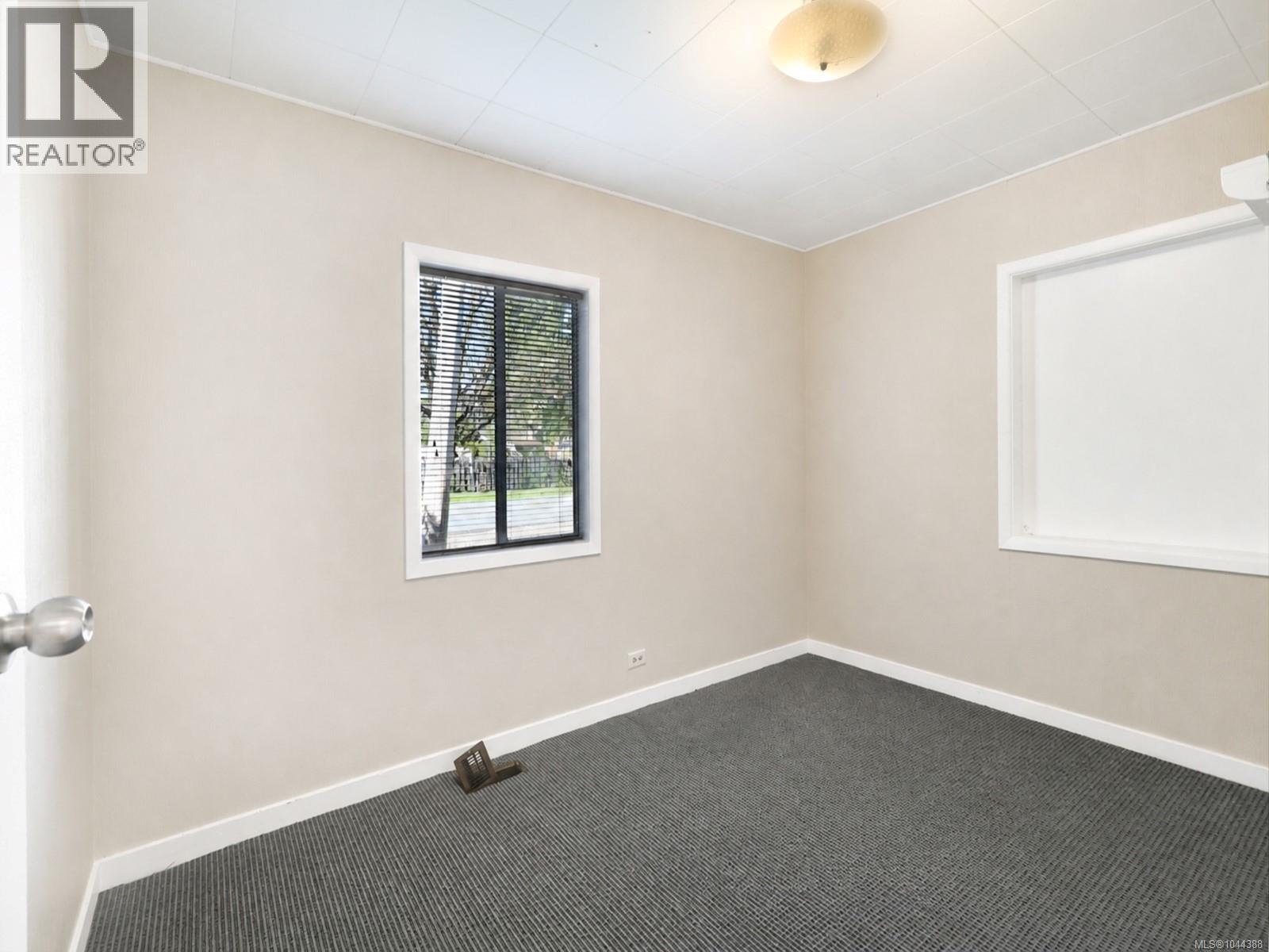 710 Winchester Ave - 19