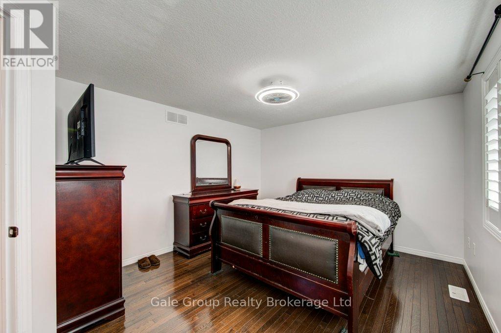 386 FAIRWAY ROAD - 33