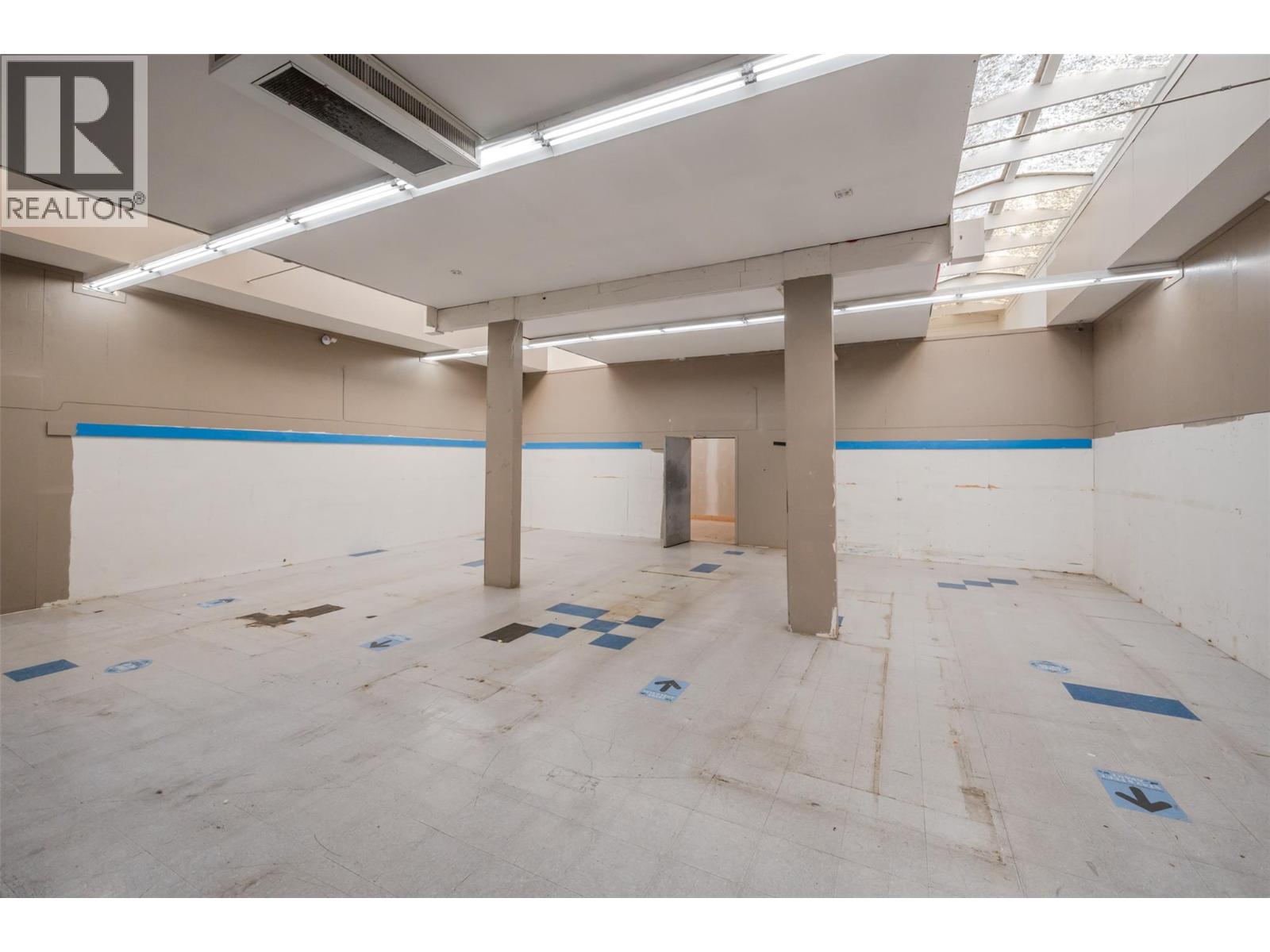  402 Industrial Avenue East, Penticton