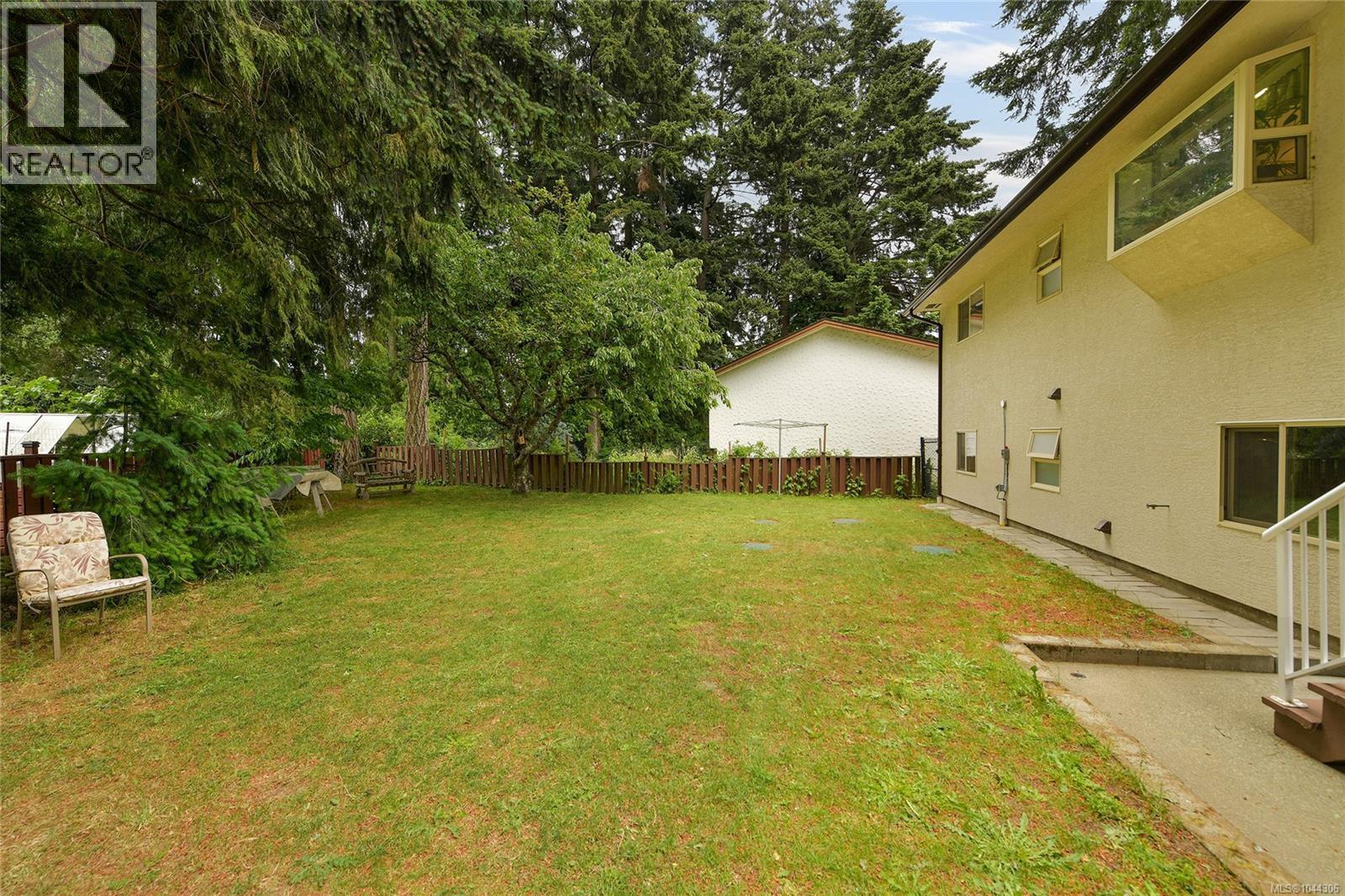 3058 CAROLA Pl - 12