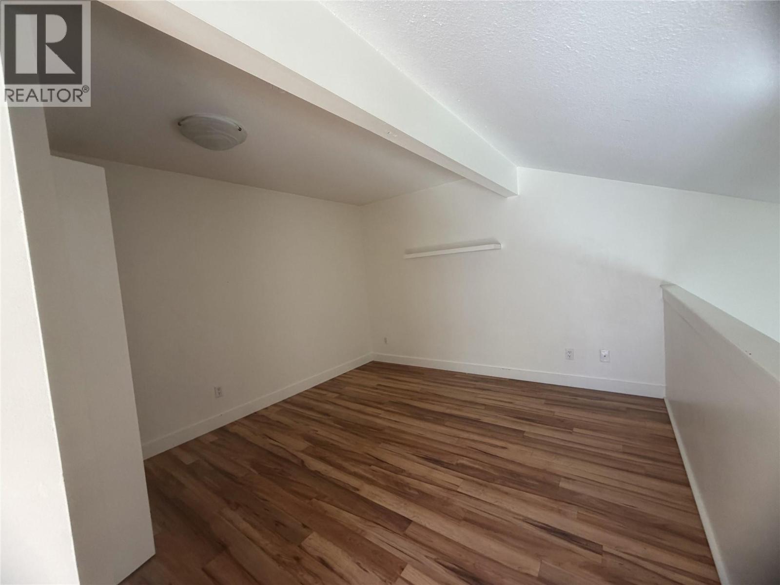 #304 3155 Gordon Drive - 5